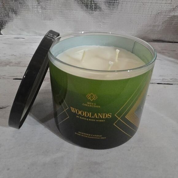 NEW Bath & Body Works WOODLANDS Men's Collection 3-Wick Home Candle 14.5oz - Picture 2 of 4